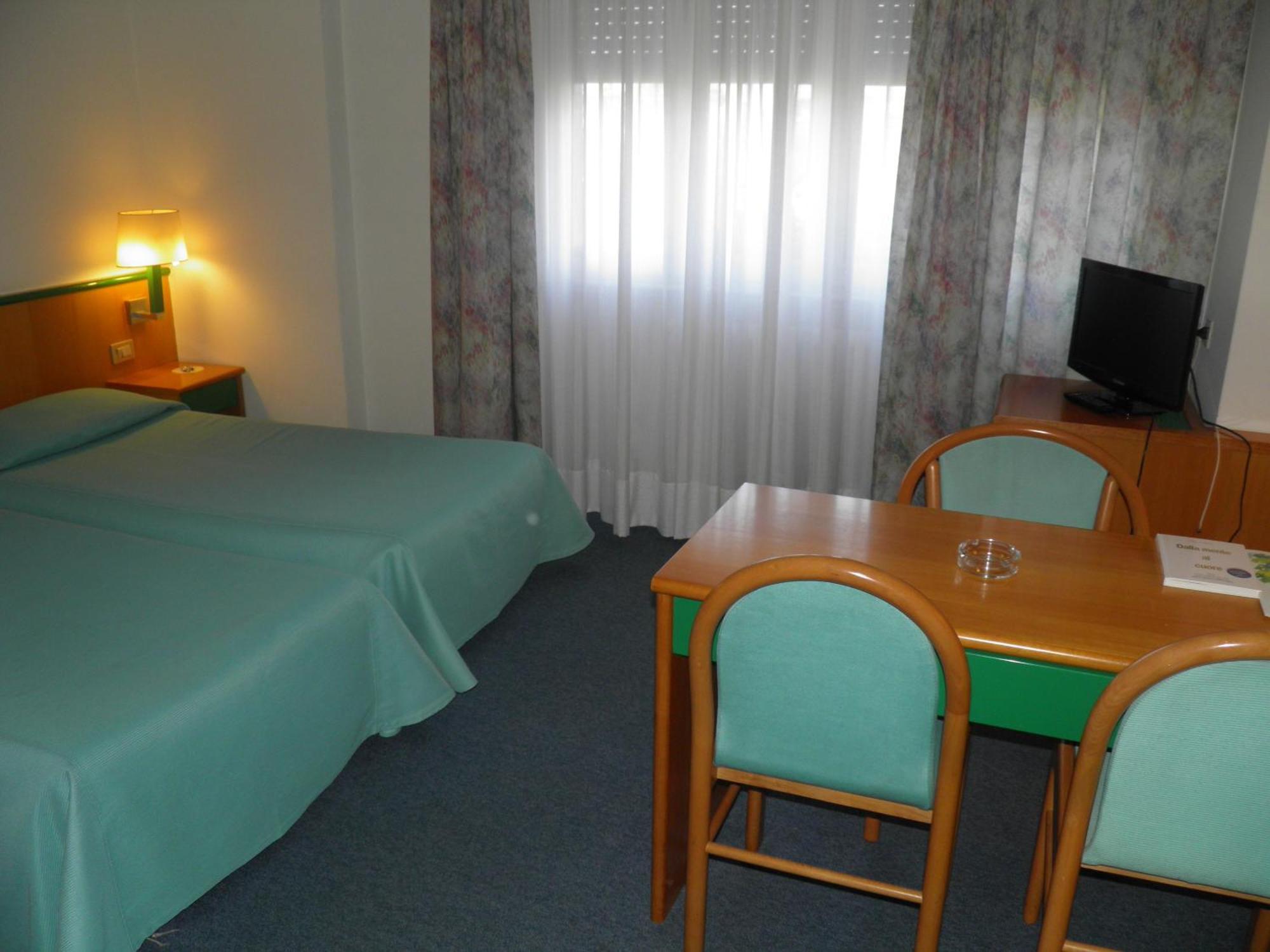 Hotel Ramoverde Borgomanero Luaran gambar