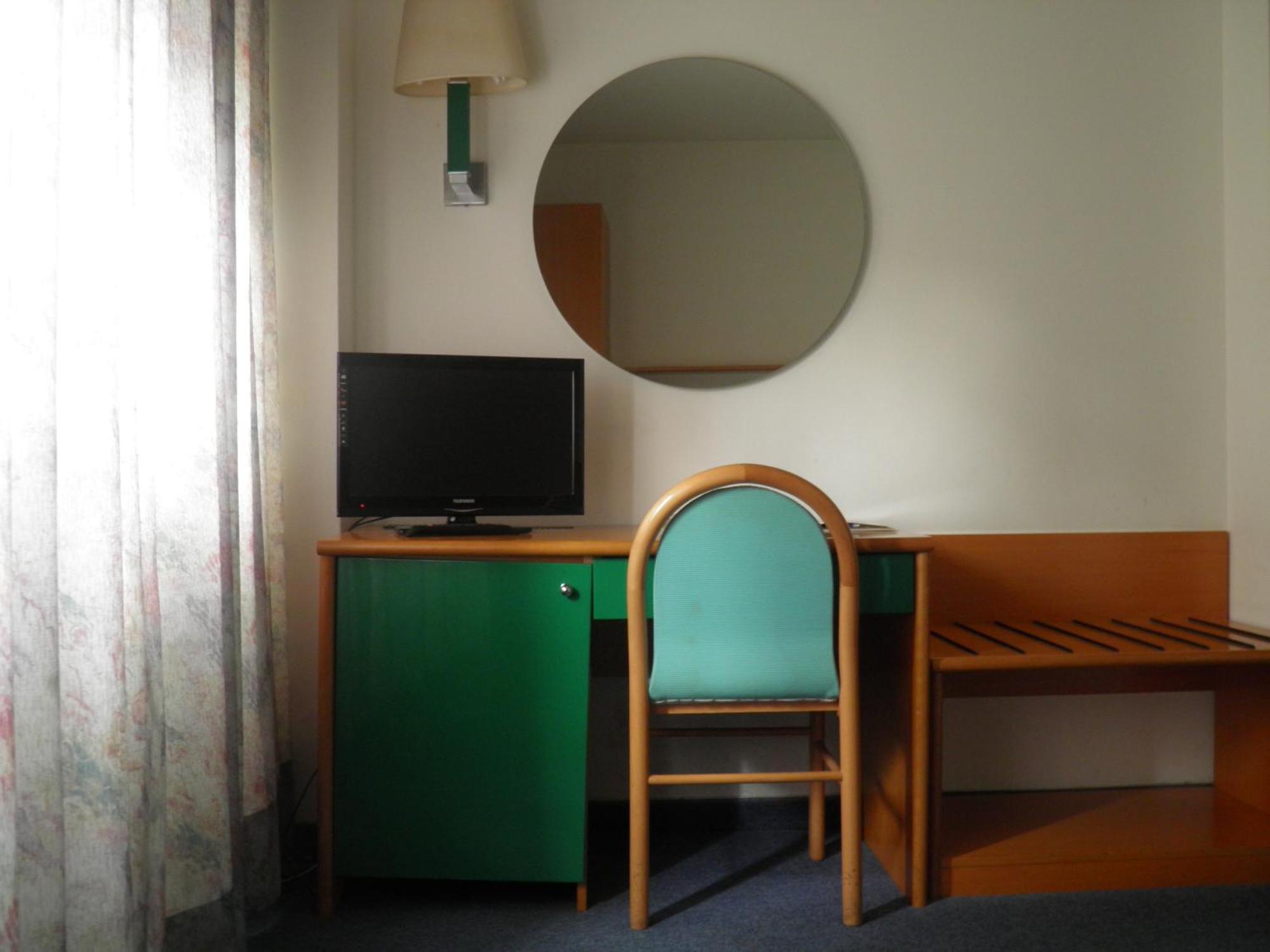 Hotel Ramoverde Borgomanero Luaran gambar