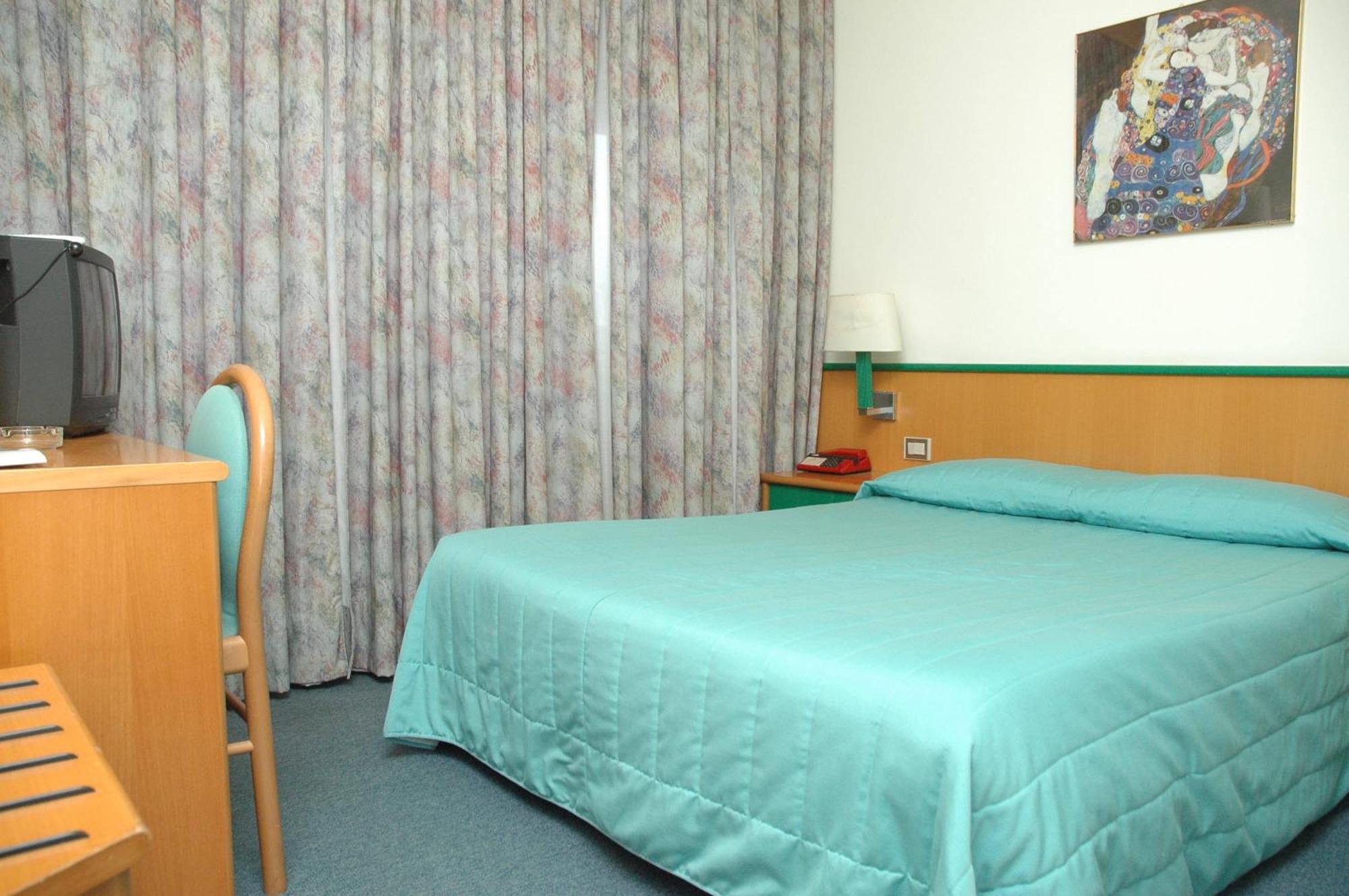 Hotel Ramoverde Borgomanero Luaran gambar